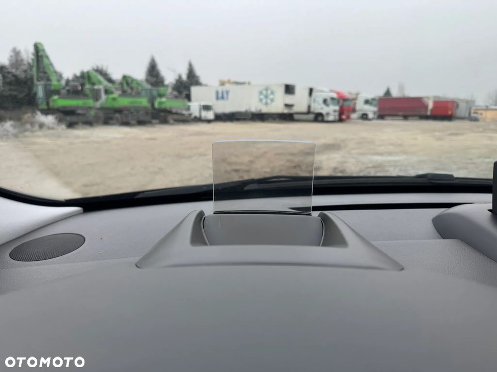 Peugeot 3008 PureTech 130 Stop & Start GPF Allure - 19