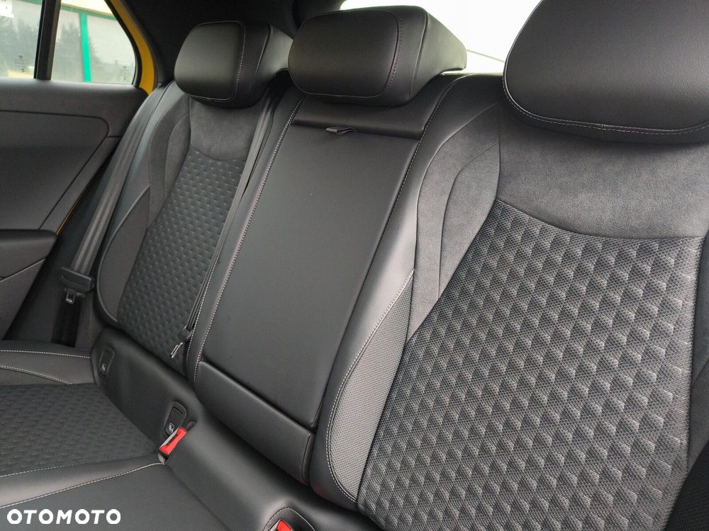 Volkswagen T-Roc 1.5 eTSI R-Line DSG - 17