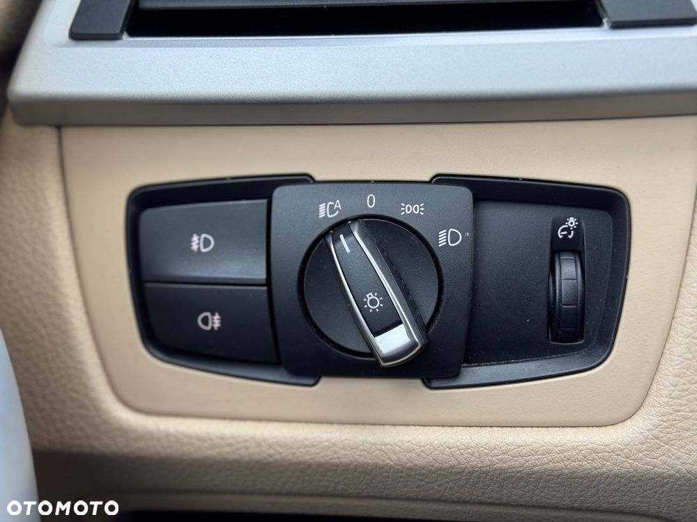 BMW Seria 3 320d - 19