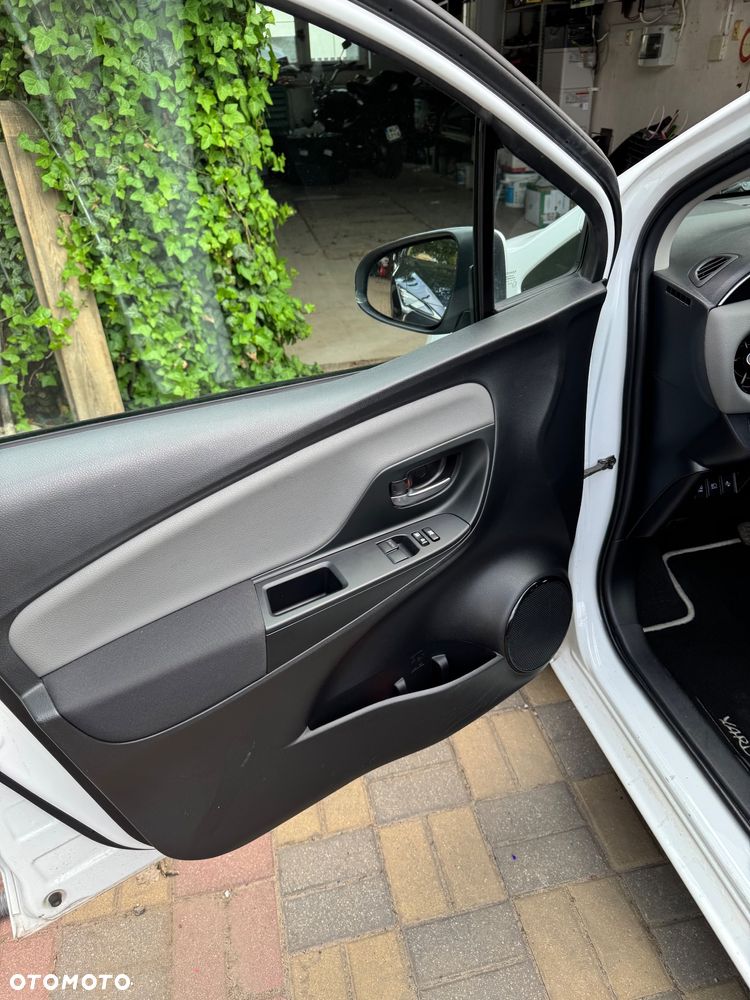 Toyota Yaris 1.5 VVT-i Comfort - 6