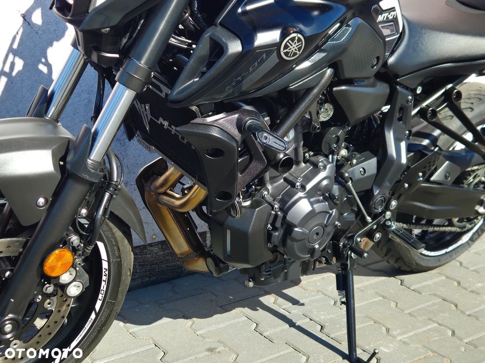 Yamaha MT - 9