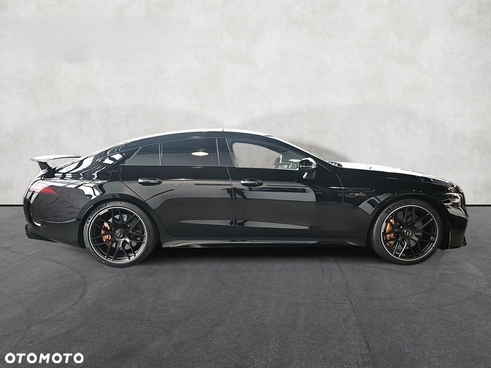 Mercedes-Benz AMG GT - 4