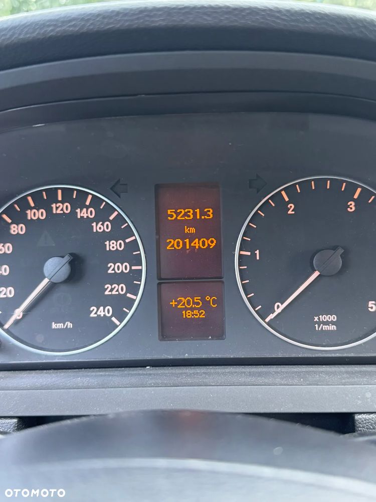 Mercedes-Benz Klasa A 200 CDI Autotronic Elegance - 14