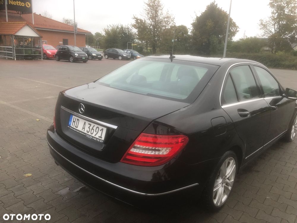 Mercedes-Benz Klasa C 180 (BlueEFFICIENCY) Avantgarde - 6