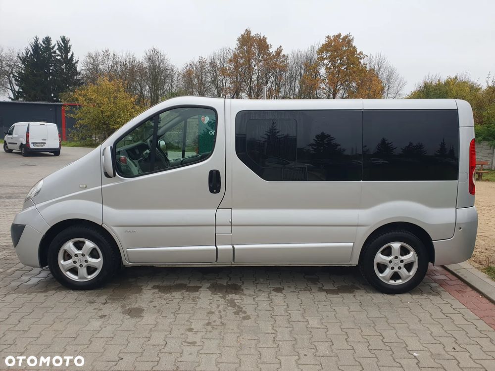 Opel Vivaro - 9