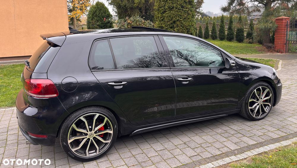 Volkswagen Golf VI 2.0 TSI GTI - 14