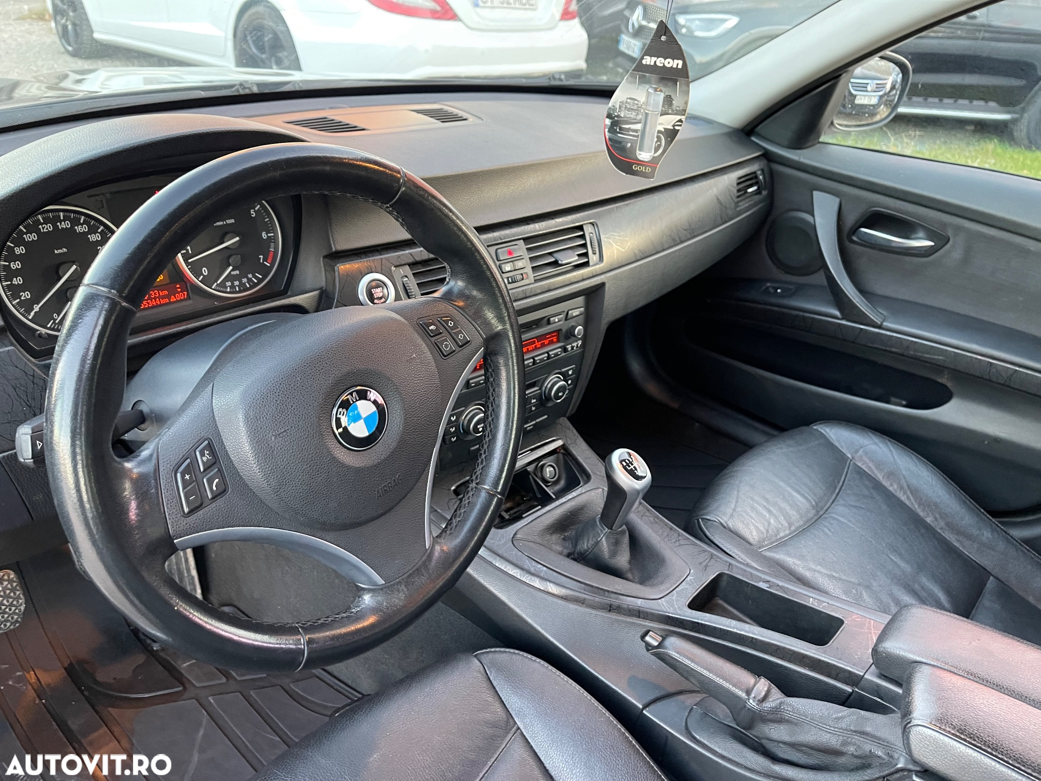 BMW Seria 3 318i Edition Exclusive - 4