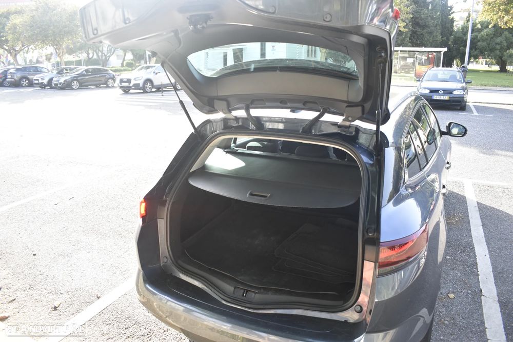 Renault Mégane Sport Tourer 1.3 TCe Limited - 22