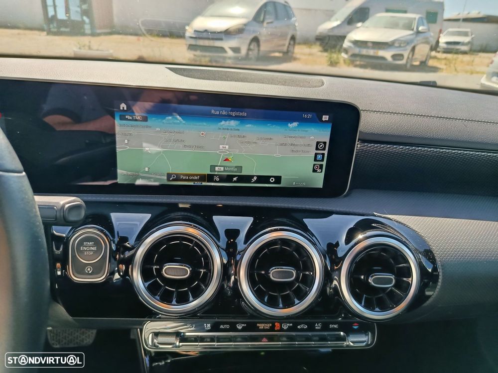 Mercedes-Benz CLA 200 - 12