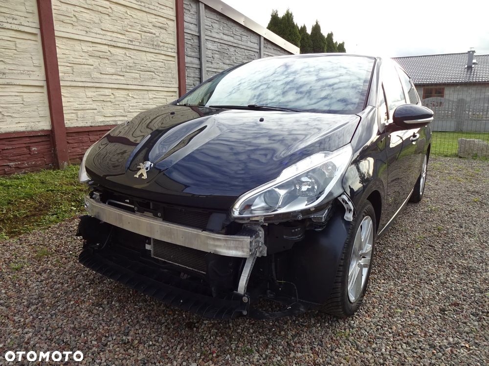 Peugeot 208 PureTech 82 Stop & Start Signature - 14