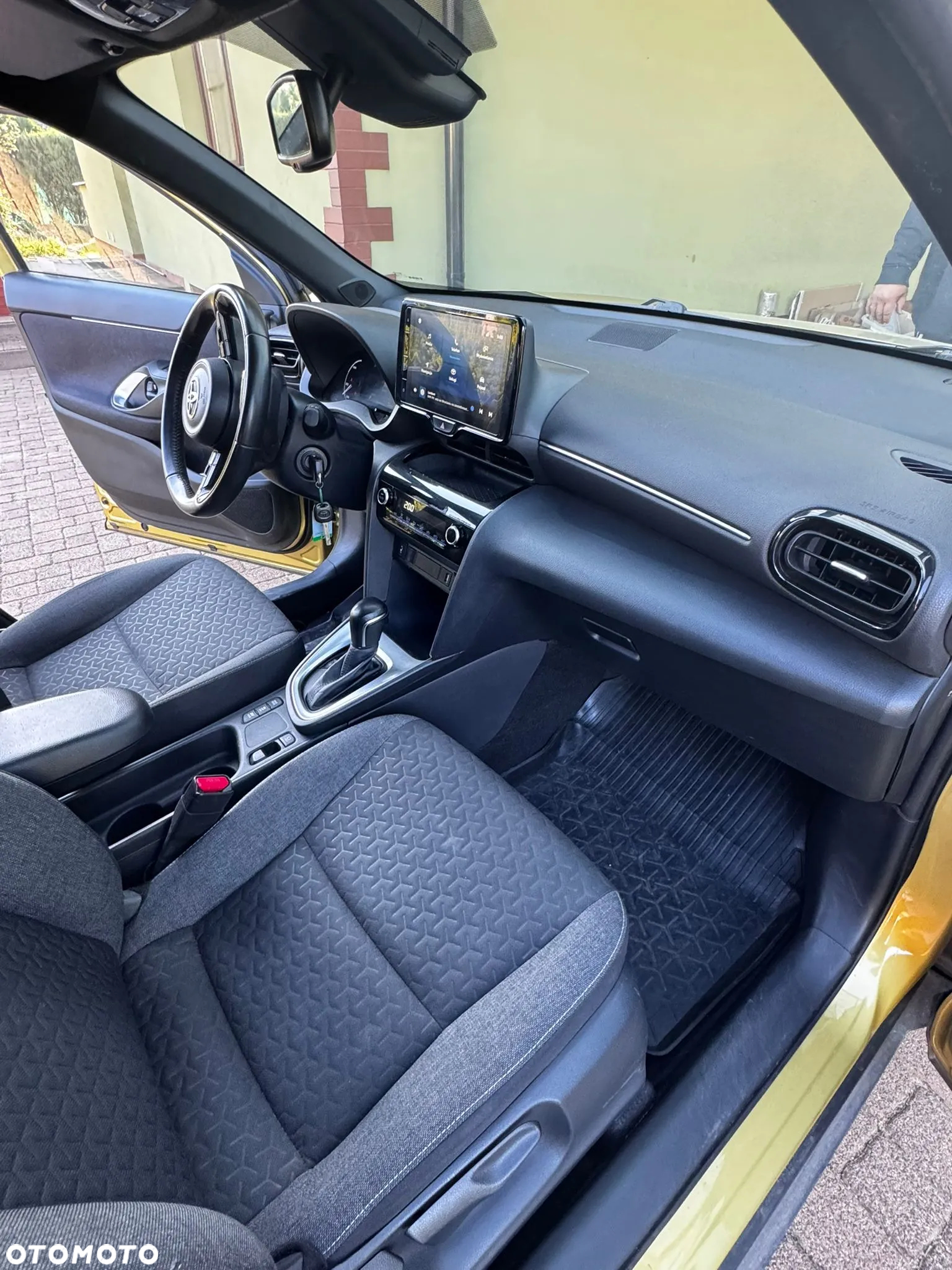 Toyota Yaris - 10