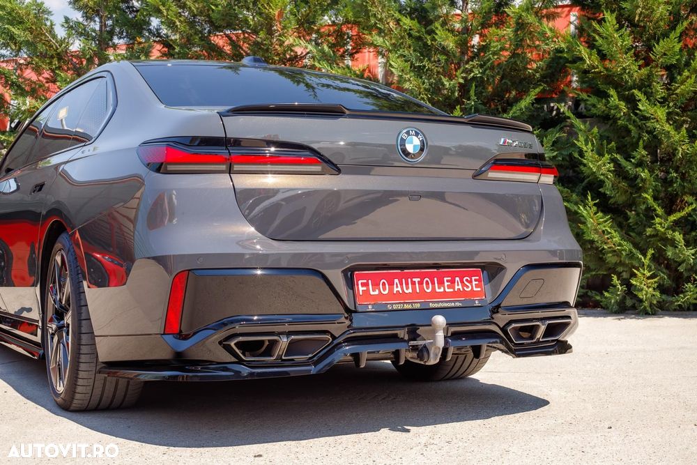 BMW M7 M760e xDrive AT PHEV - 8