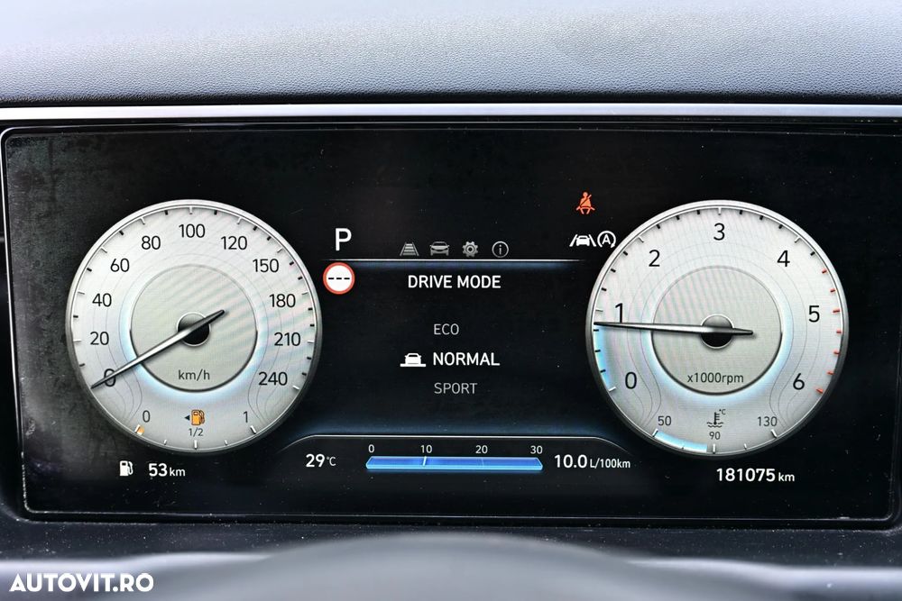 Hyundai Tucson 1.6 T-GDi HEV 4WD Select - 16