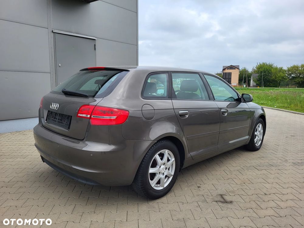 Audi A3 Sportback - 10