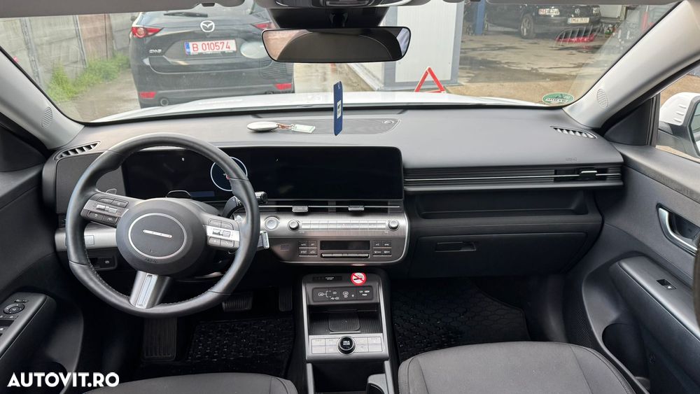 Hyundai KONA - 4