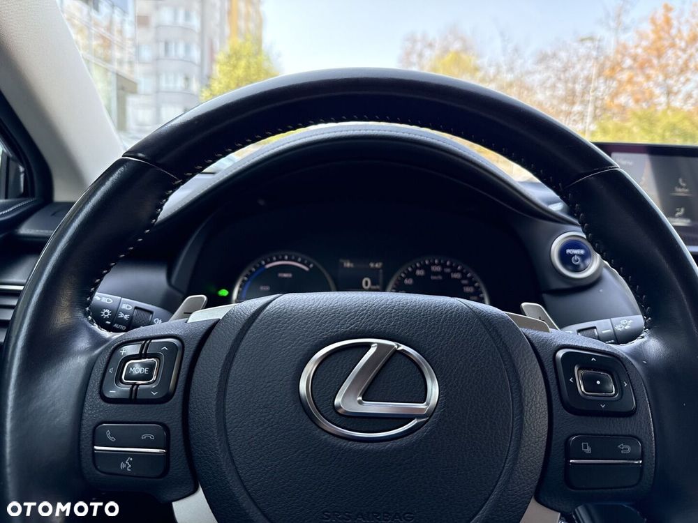 Lexus NX 300h Elegance 2WD - 17
