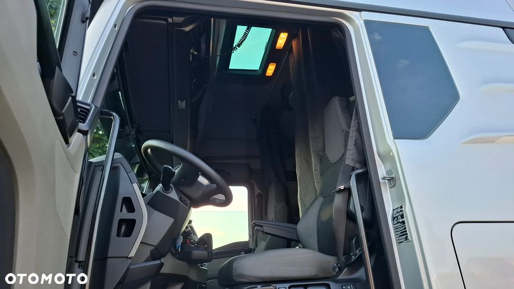 MAN TGX 18.510 BL SA / STANDARD / SALON PL / - 17