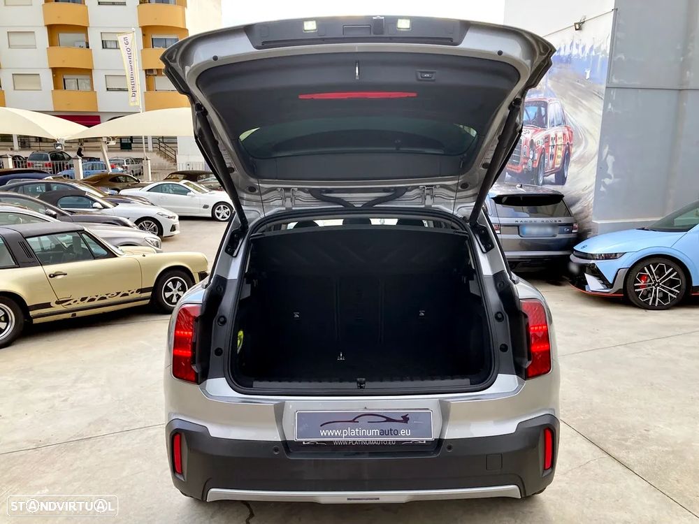 MINI Countryman D Classic - 32