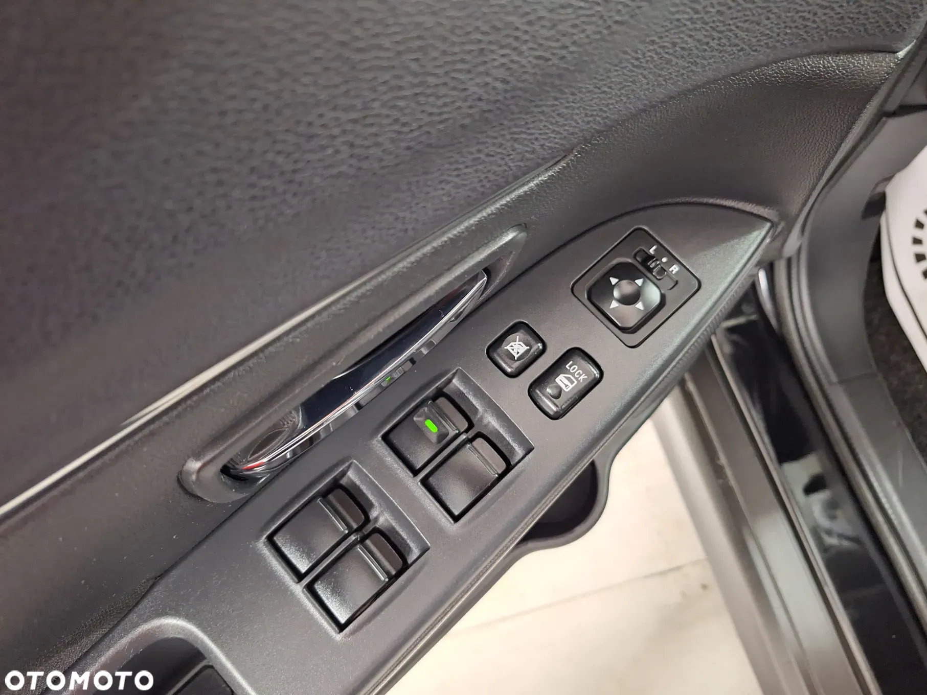 Mitsubishi ASX 1.6 2WD Diamant Edition+ - 29