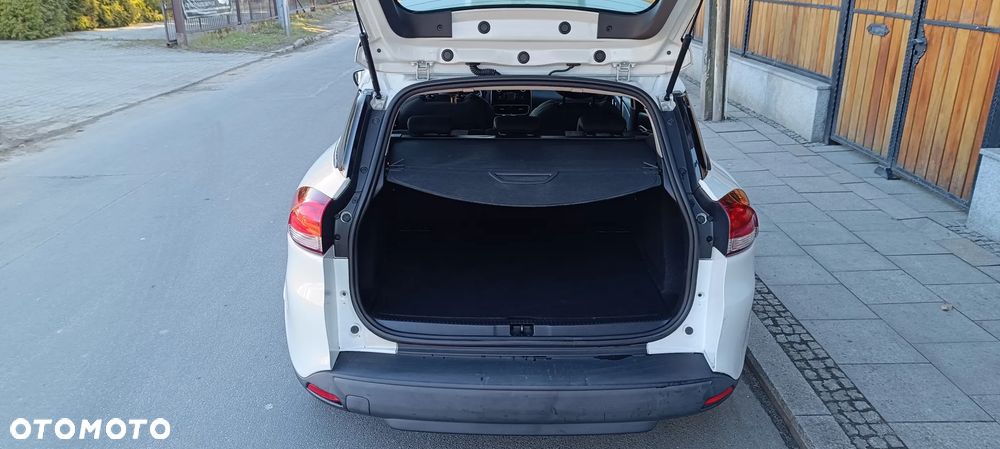 Renault Clio 1.2 16V Life - 12