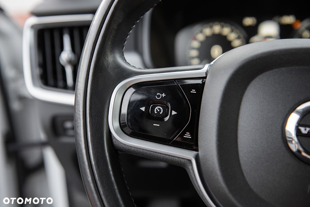 Volvo V90 D3 AWD Geartronic Inscription - 23