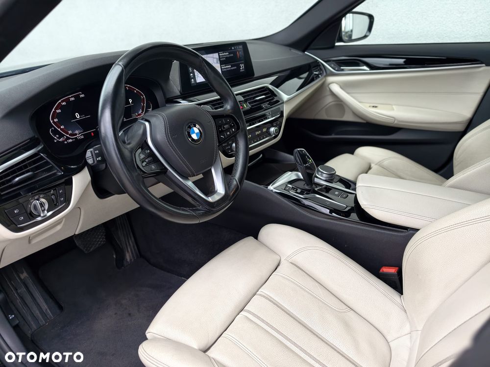 BMW Seria 5 530i xDrive Sport Line - 6