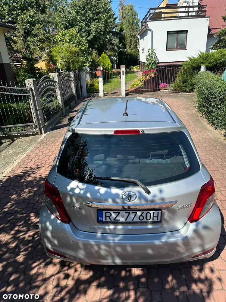 Toyota Yaris - 8