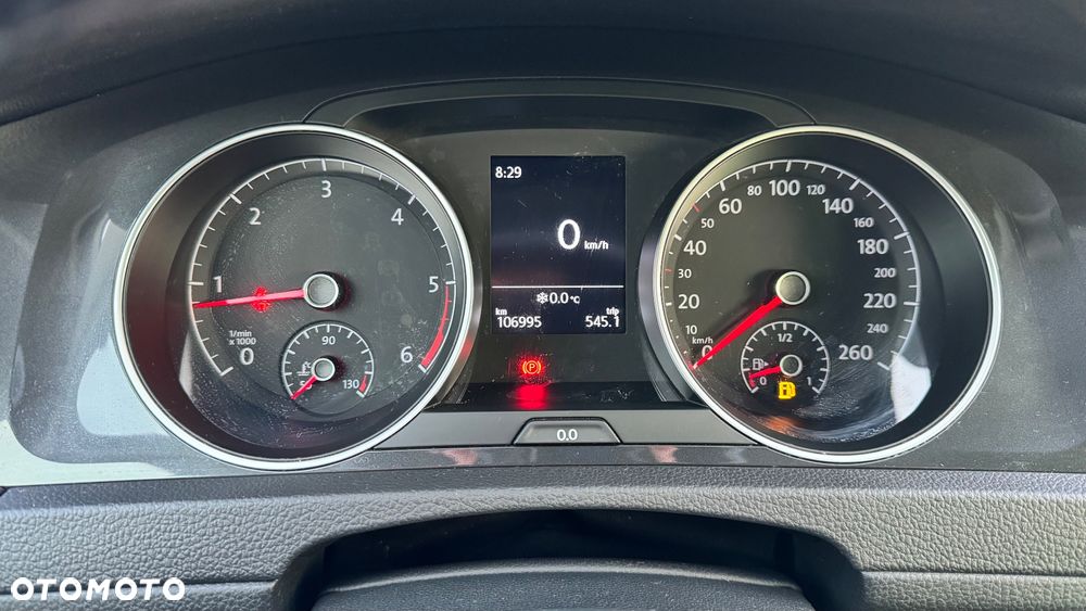 Volkswagen Golf - 18