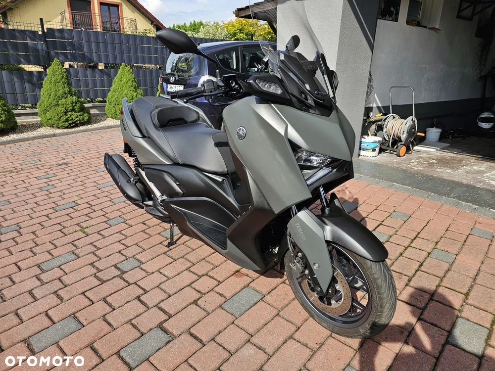 Yamaha X-max - 12