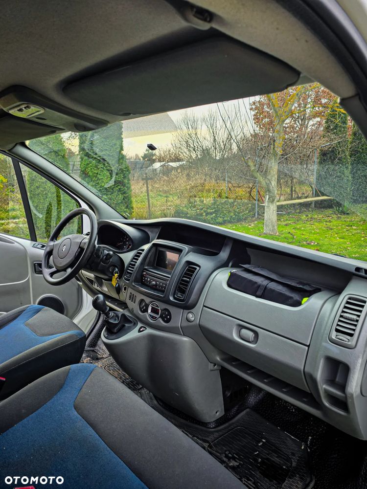 Renault Trafic - 15