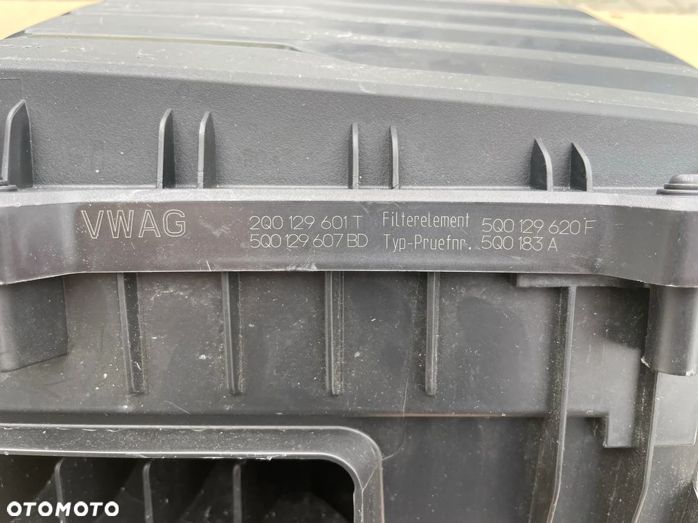 Audi Obudowa filtra powietrza 5Q0 129 607 BD, 2Q0 129 601 T - 3