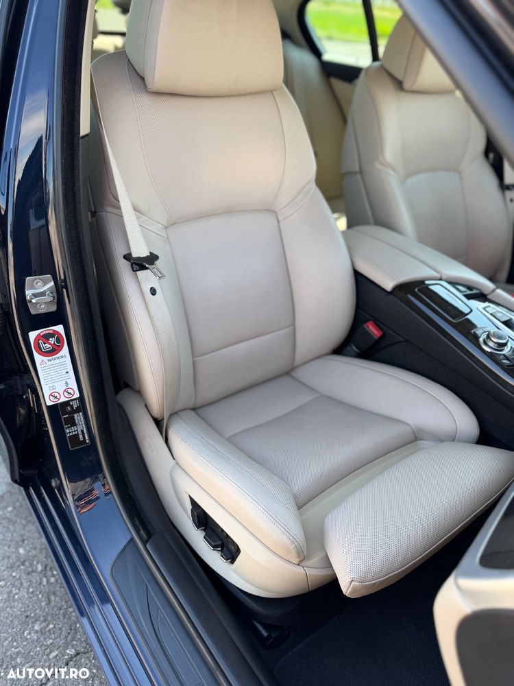 BMW Seria 5 525d xDrive AT - 9