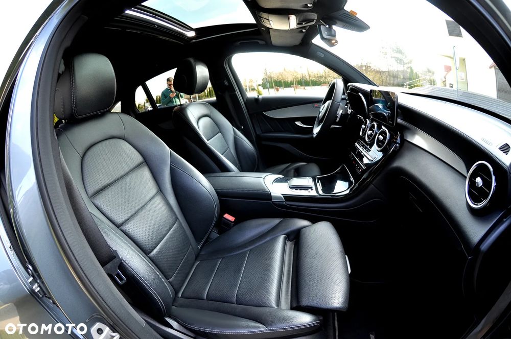 Mercedes-Benz GLC 220 d 4Matic 9G-TRONIC AMG Line Advanced - 28