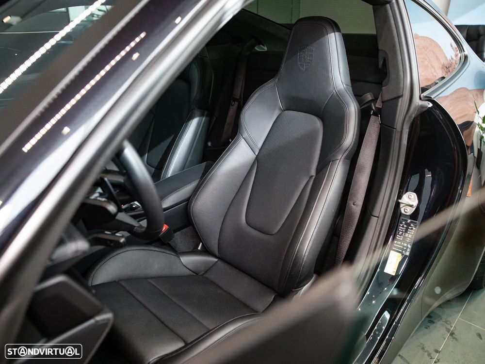 Porsche 911 (992) Carrera GTS - 19