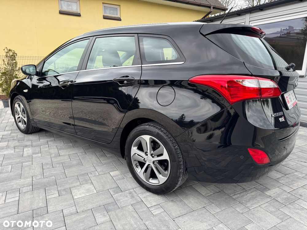 Hyundai i30 blue 1.4 YES Silver - 11