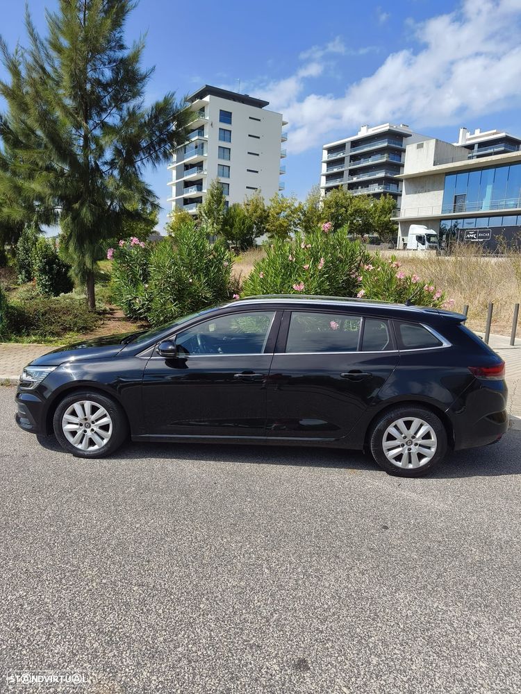 Renault Mégane Sport Tourer - 11