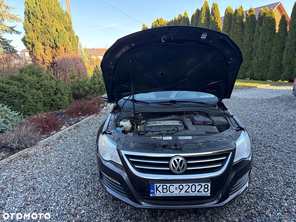 Volkswagen Passat 1.8 TSI Exclusive - 38