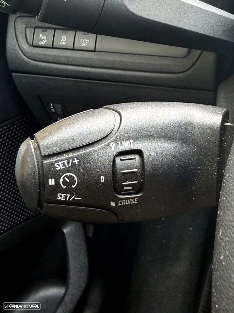 Peugeot 2008 1.6 BlueHDi Allure - 16