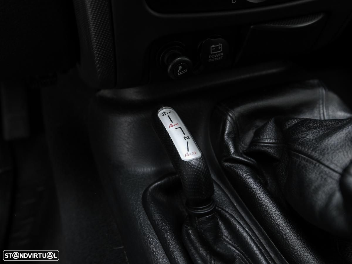 Jeep Cherokee - 18