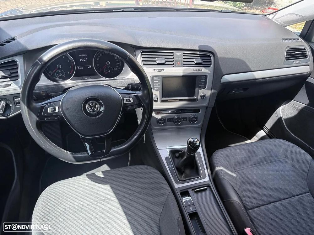 VW Golf 1.0 TSI Trendline - 28