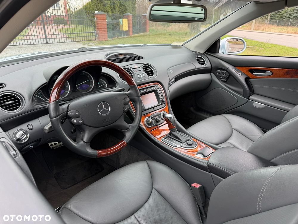 Mercedes-Benz SL 500 7G-TRONIC - 11
