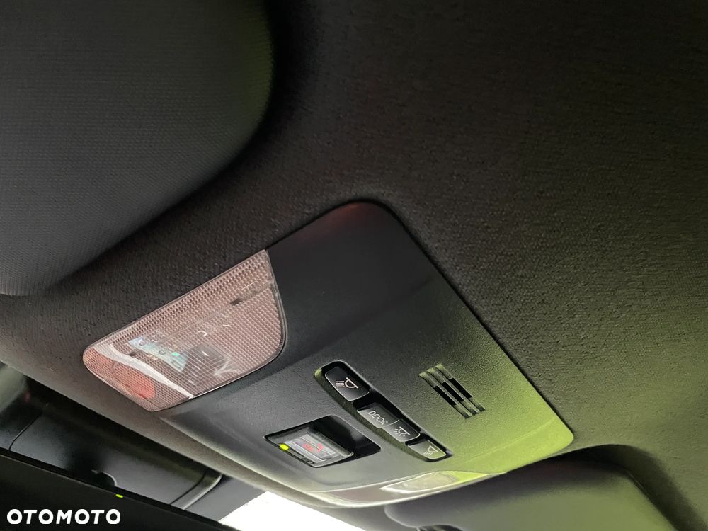 Toyota Corolla 1.8 Hybrid Comfort - 20
