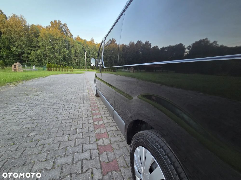 Opel Vivaro - 21