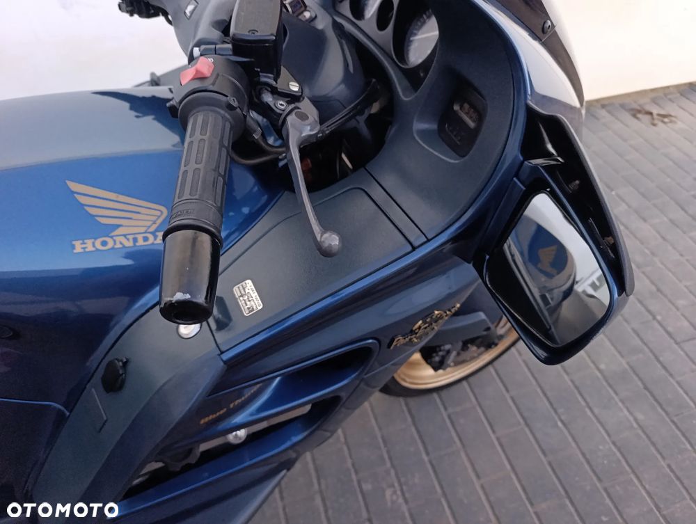 Honda ST - 29