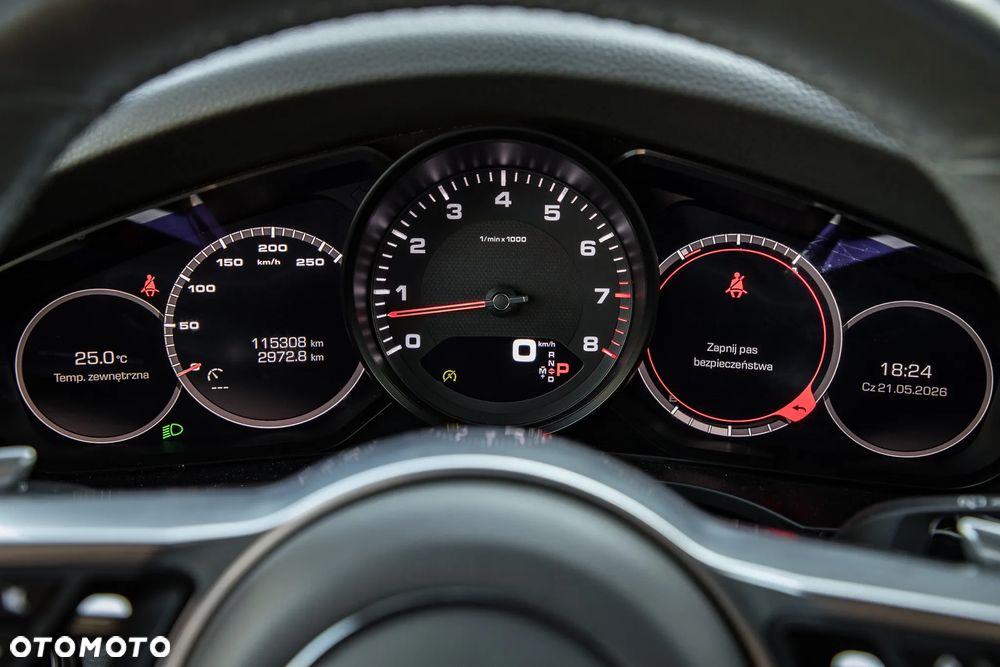 Porsche Cayenne Platinum Edition - 12