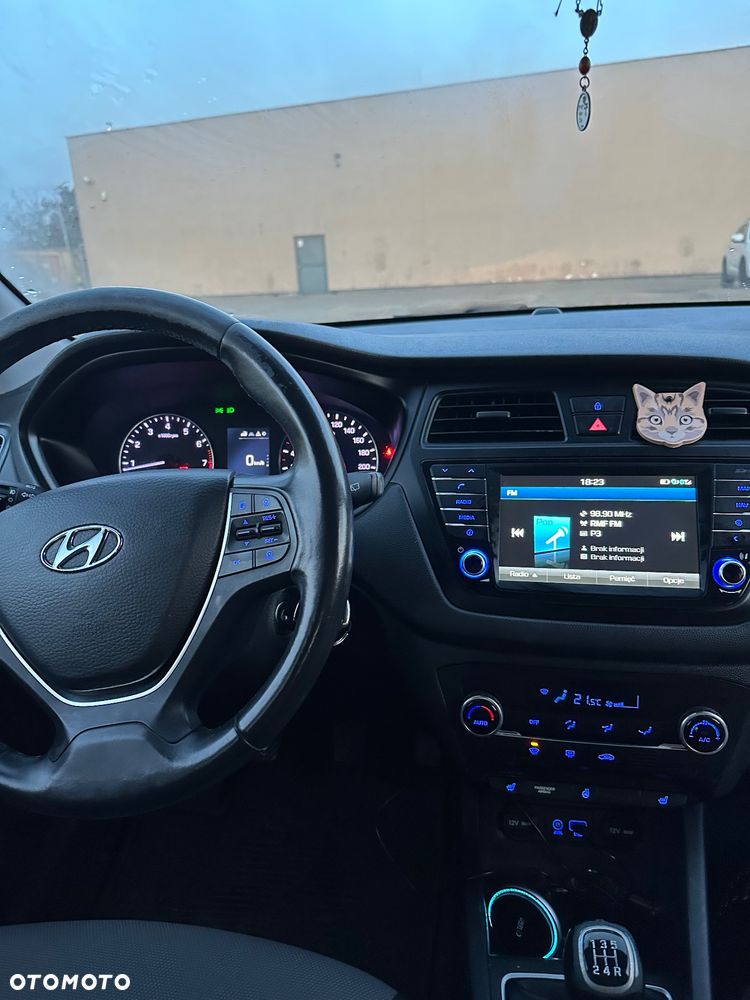 Hyundai i20 - 14