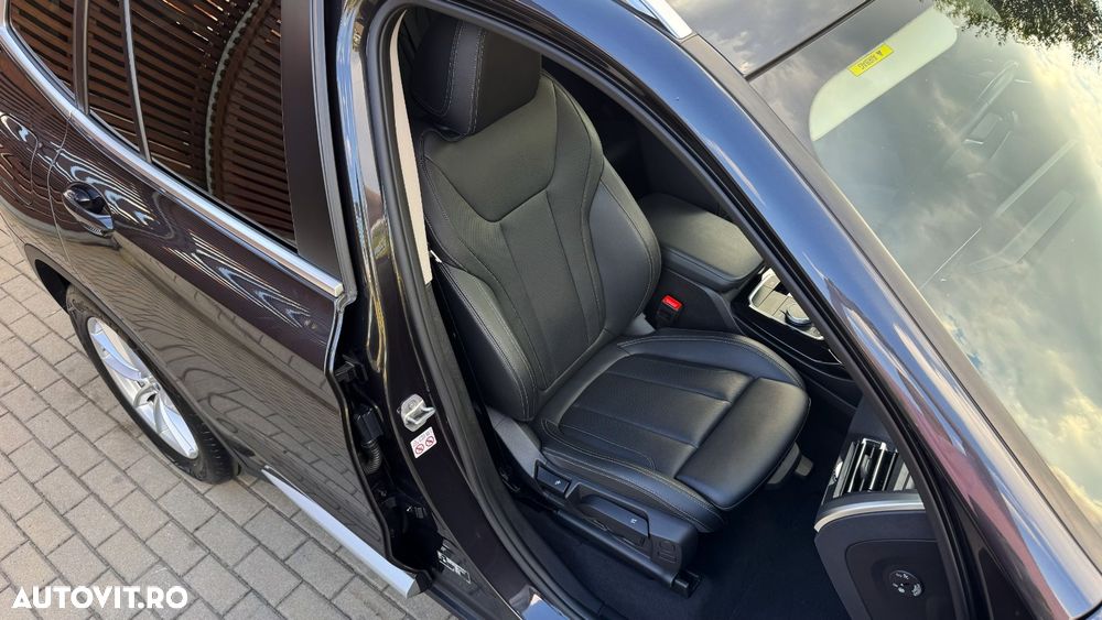 BMW X3 xDrive20d Aut. Advantage - 24