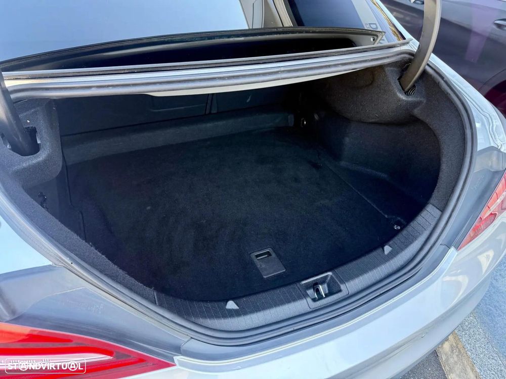 Mercedes-Benz CLA 180 d Urban - 12