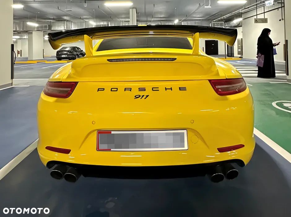 Porsche 911 Carrera 4 PDK - 6