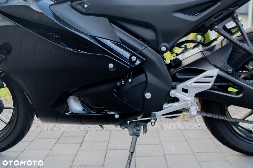 Yamaha R125 - 24